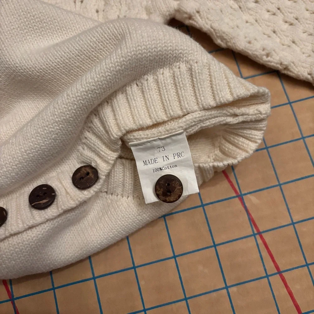 Unbranded darling sweater